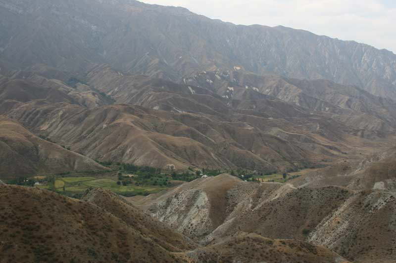 Toktogul - Berglandschaft