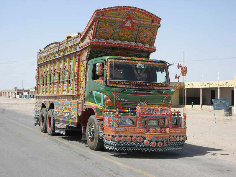 Pakistanischer Lkw